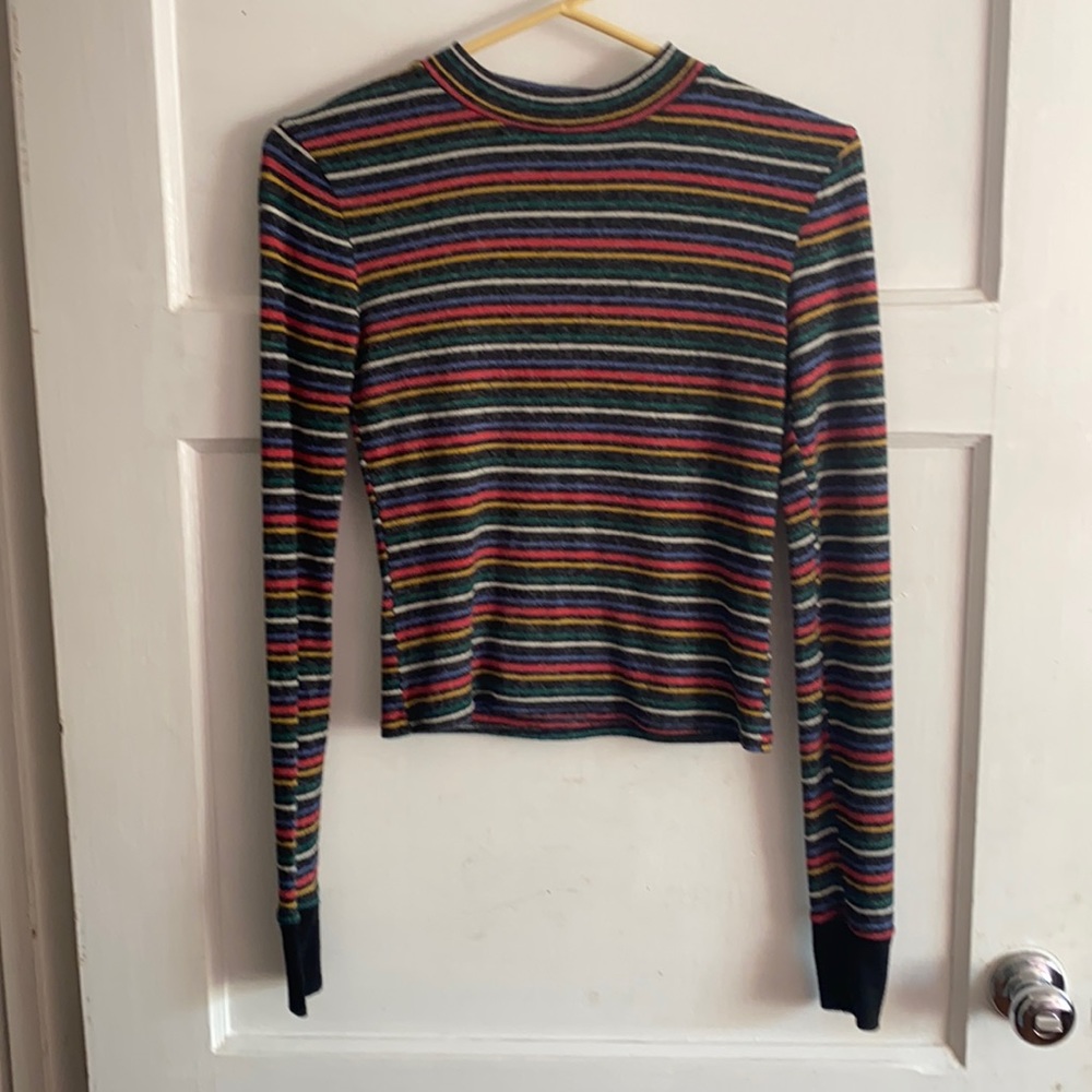 Striped part turtle neck